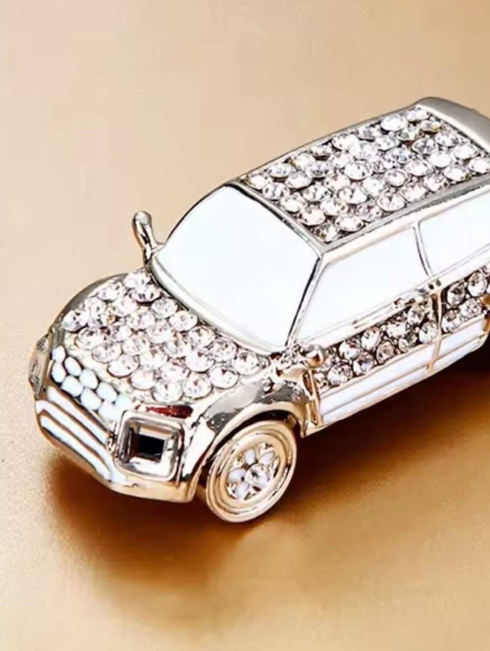 Silver Rhinestone Mini Suv Bag Charm/Keychain. - Picture 2 of 3